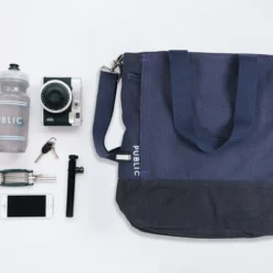 Public Bikes Carryall Single Pannier -Shimano Shop 14908 050 PUBLIC Carryall Pannier Navy Blue 1800x 42e50592 8948 44d1 b8df 23ff5b4d0627