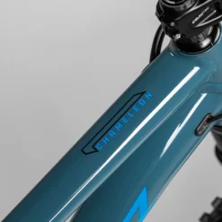 Santa Cruz Chameleon AL R 29 (2022) 7 Santa Cruz Chameleon AL R 29 (2022) -Shimano Shop MY22 Cham Details 005 3b65c7ea 8d66 4883 9502 7f1ca4b6ea34 scaled