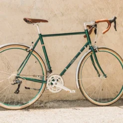 Public Bikes R18 Drop Bar -Shimano Shop PUBLIC R18 Drop Bar City Road Bike British Racing Green 080 1800x1200 cd86f9cb 8be8 492d 84d4 fa45eaa7cda3